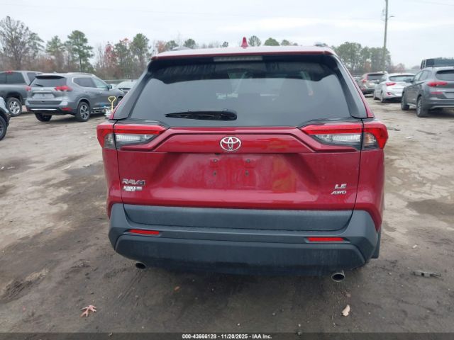 Toyota RAV4 Le Image 13