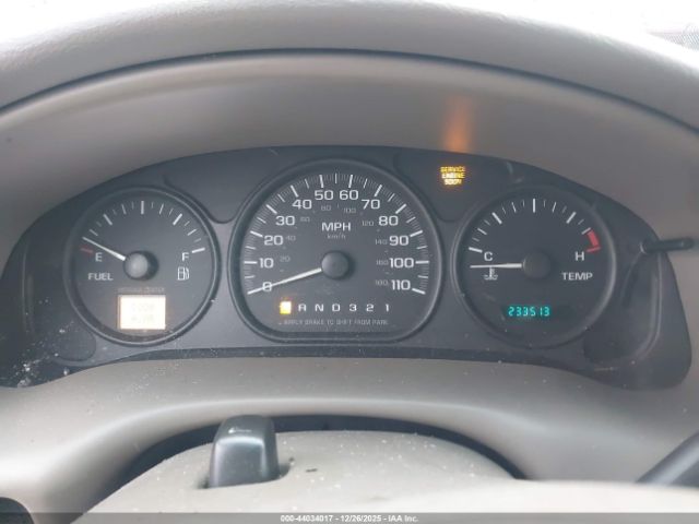 Oldsmobile Silhouette Premiere Image 9