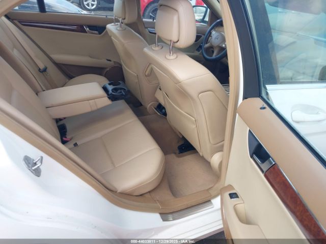 Mercedes-Benz C-Class Image 2