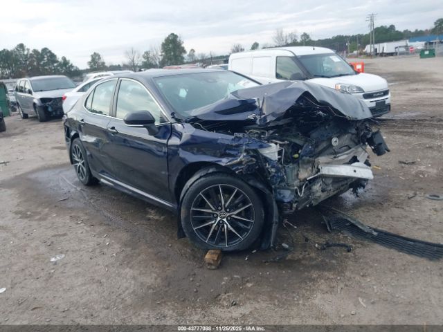 Toyota Camry Se Image 1