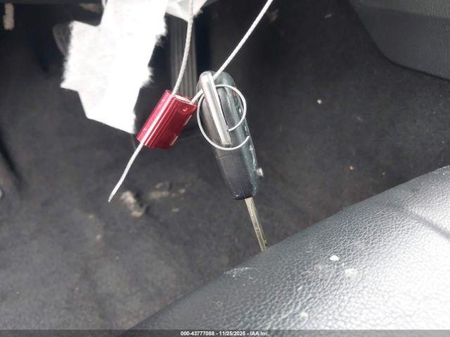 Toyota Camry Se Image 9