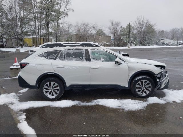 Subaru Outback Premium Image 8