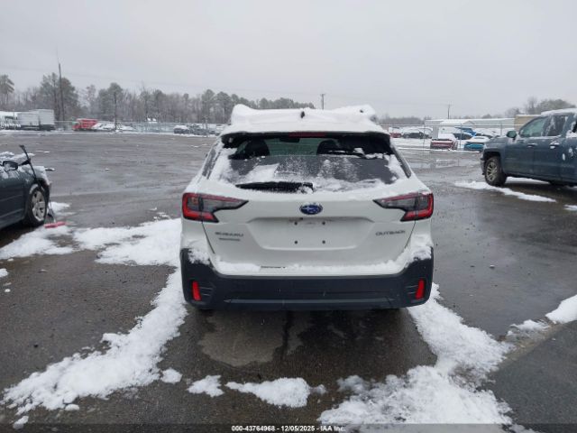 Subaru Outback Premium Image 13