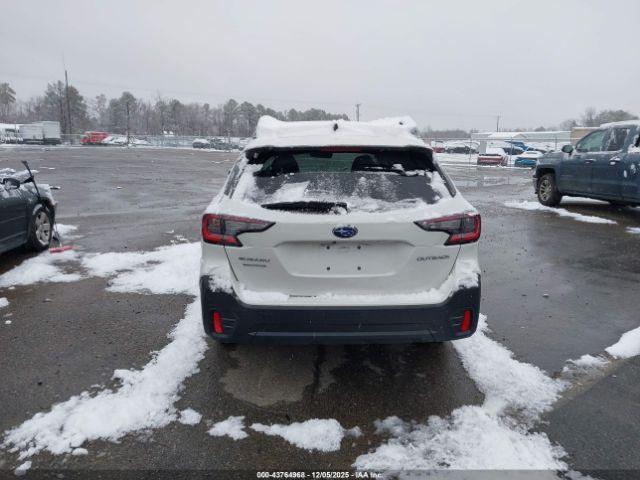 Subaru Outback Premium Image 13