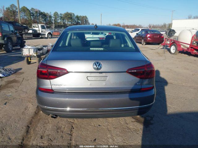 Volkswagen Passat 1.8t Se Image 8