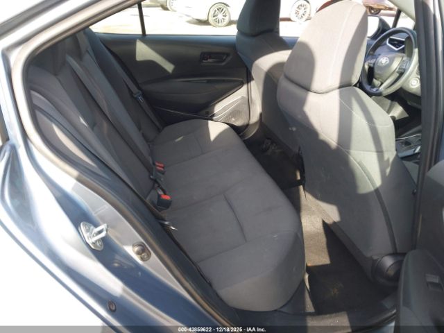 Toyota Corolla Le Image 15