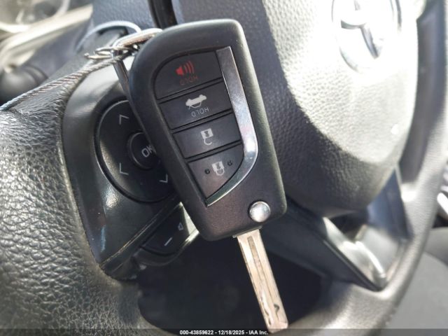 Toyota Corolla Le Image 4