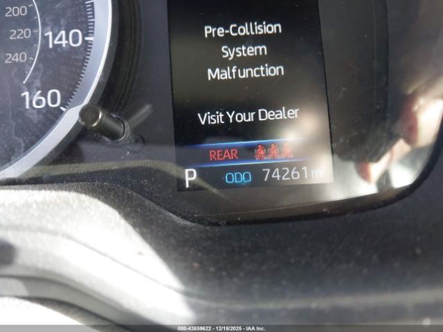 Toyota Corolla Le Image 9