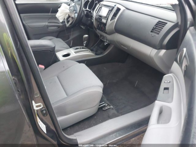 Toyota Tacoma Base V6 Image 13