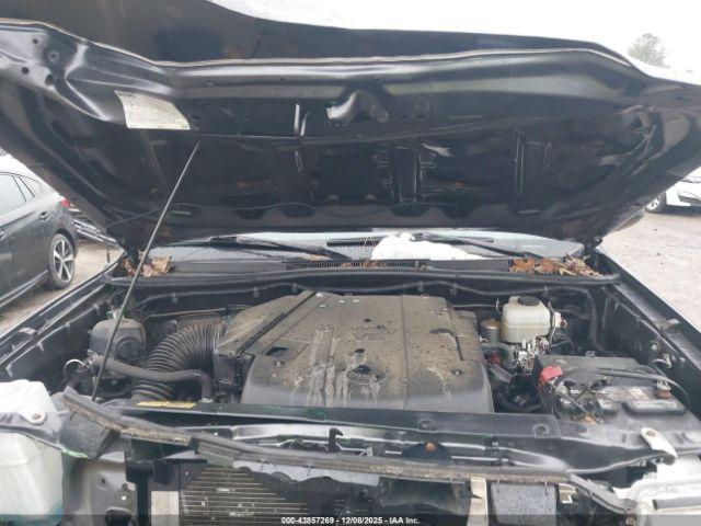 Toyota Tacoma Base V6 Image 6