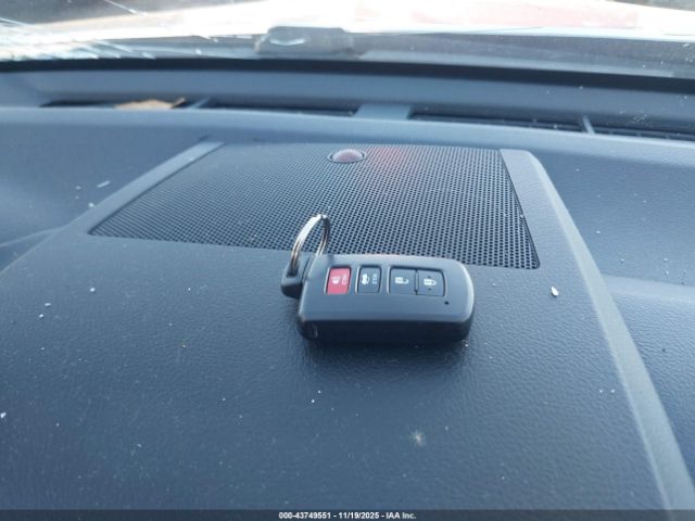 Toyota Camry Se Image 9