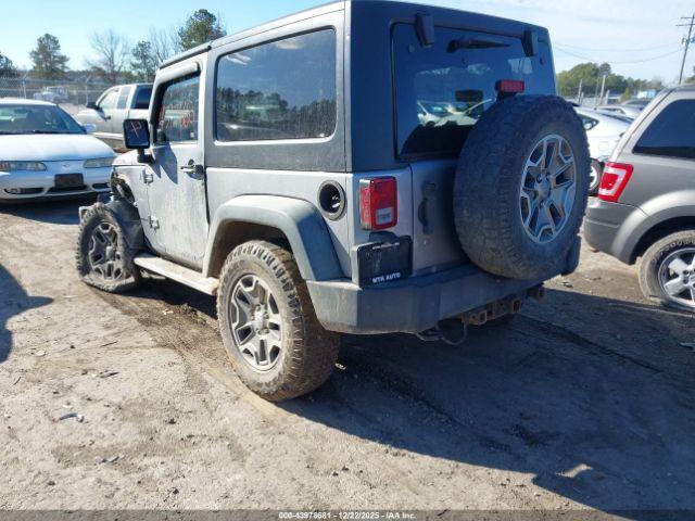 Jeep Wrangler Rubicon Image 14