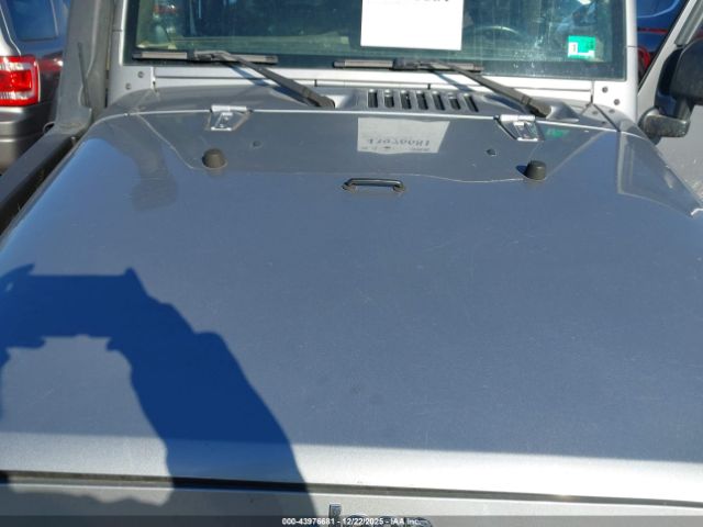 Jeep Wrangler Rubicon Image 5