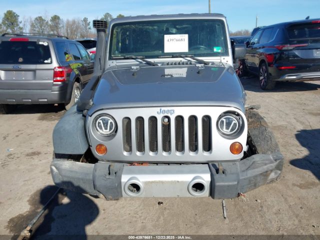 Jeep Wrangler Rubicon Image 11