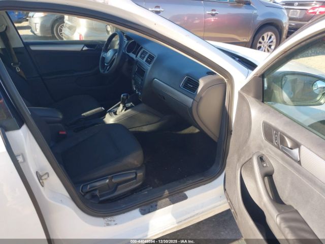 Volkswagen Jetta 1.8t Se Image 5