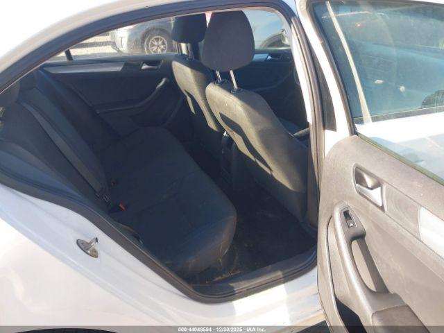 Volkswagen Jetta 1.8t Se Image 9