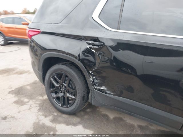 Chevrolet Traverse Fwd Lt Cloth Image 5