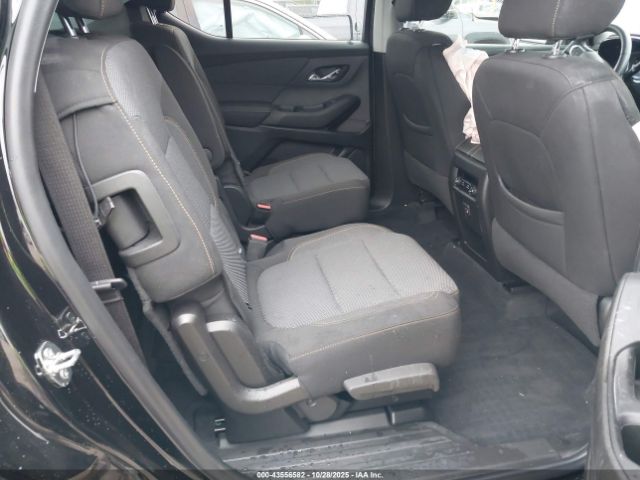 Chevrolet Traverse Fwd Lt Cloth Image 7