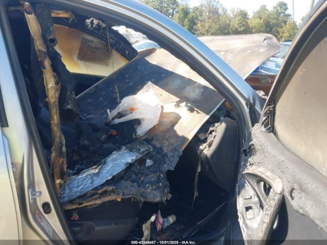 Toyota RAV4 Sport Image 8