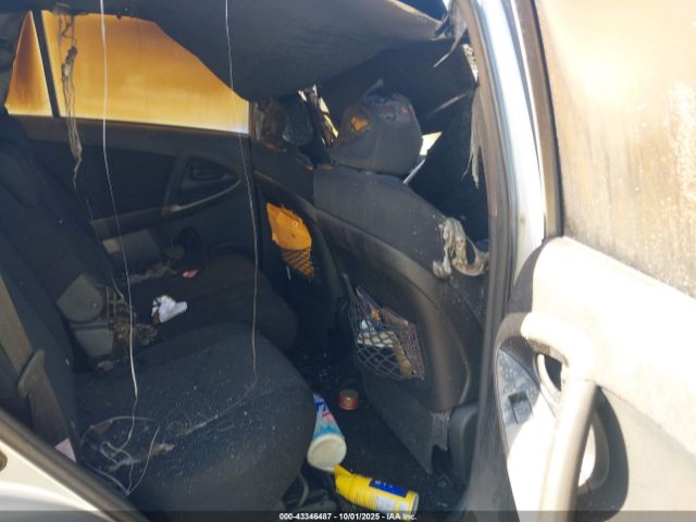 Toyota RAV4 Sport Image 10