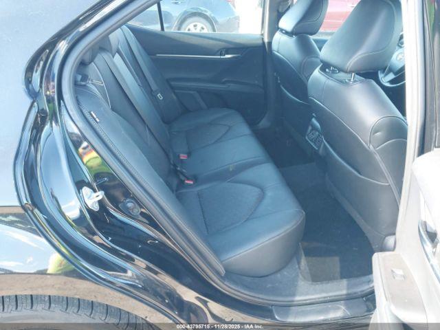 Toyota Camry Xse Awd Image 3