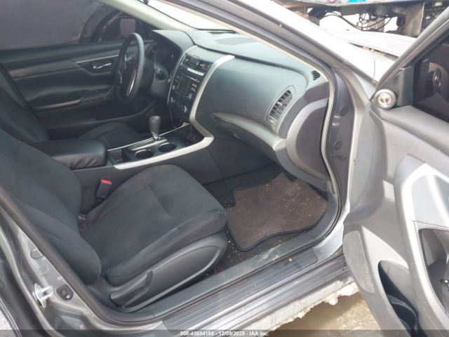 Nissan Altima 2.5 S Image 7