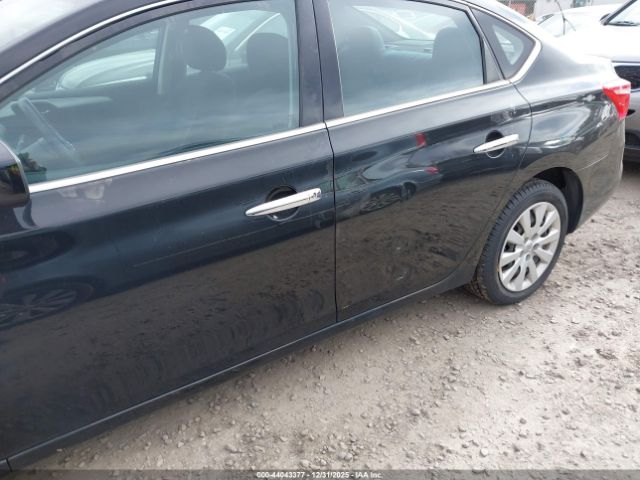 Nissan Sentra S Image 3