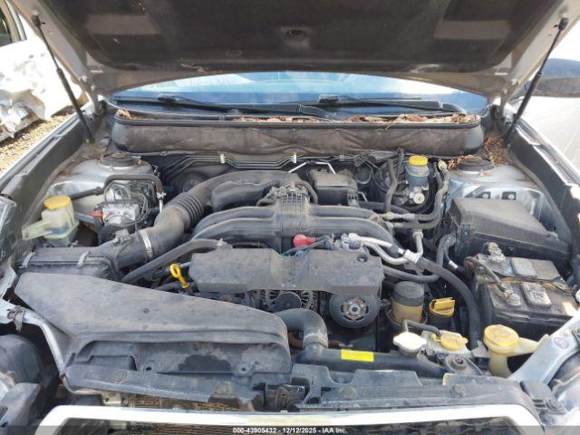 Subaru Legacy 2.5i Image 5