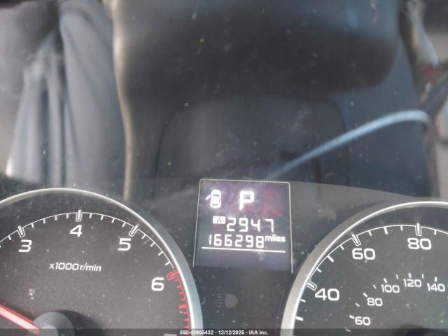 Subaru Legacy 2.5i Image 13