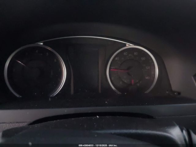 Toyota Camry Se Image 4