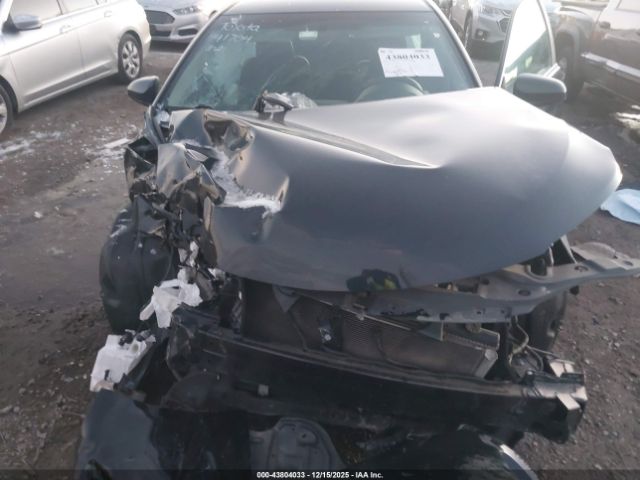 Toyota Camry Se Image 17