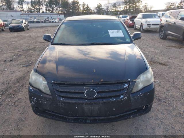 Toyota Avalon Xls Image 7