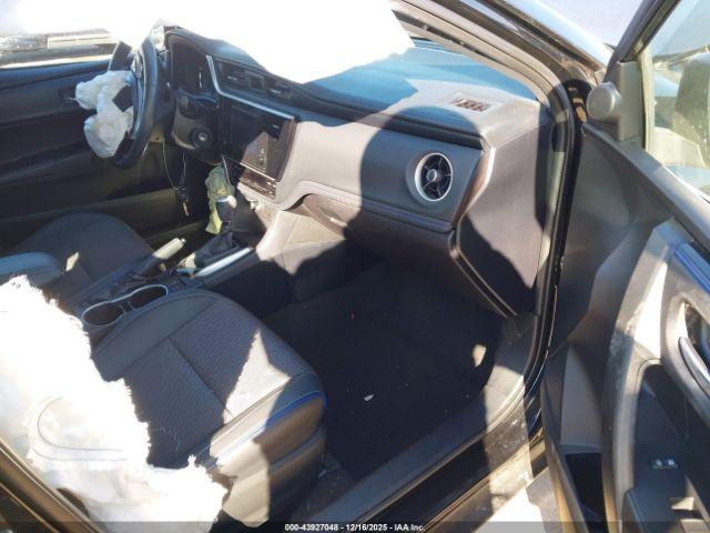 Toyota Corolla Se Image 14