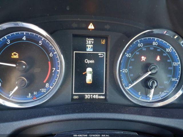 Toyota Corolla Se Image 15