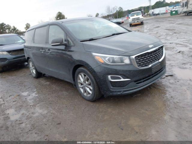  Salvage Kia Sedona