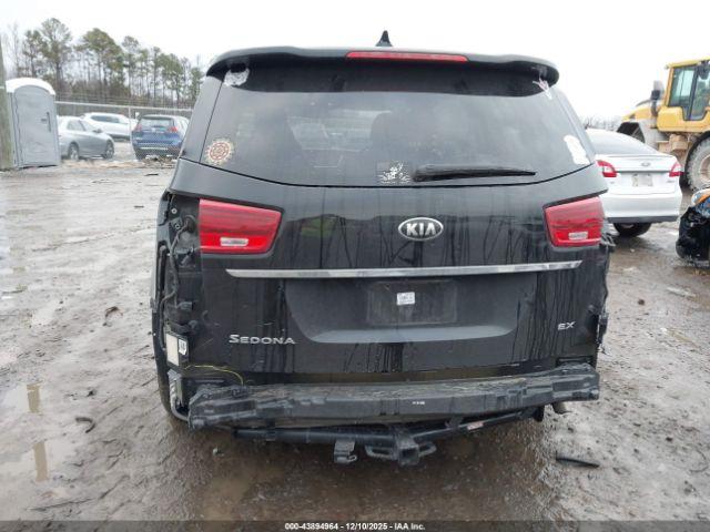 Kia Sedona Ex Image 16