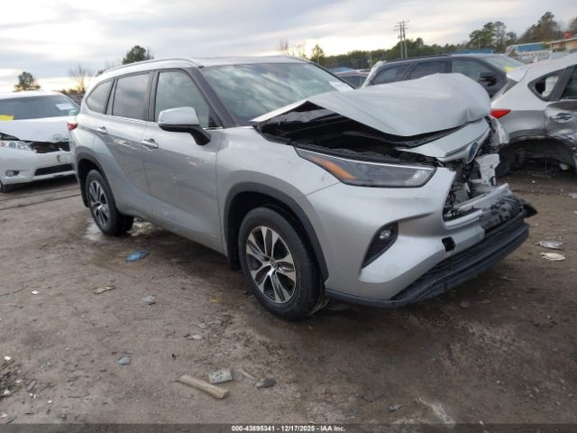 Toyota Highlander Hybrid Xle Image 1