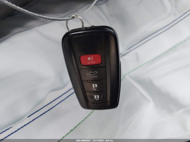 Toyota Highlander Hybrid Xle Image 12