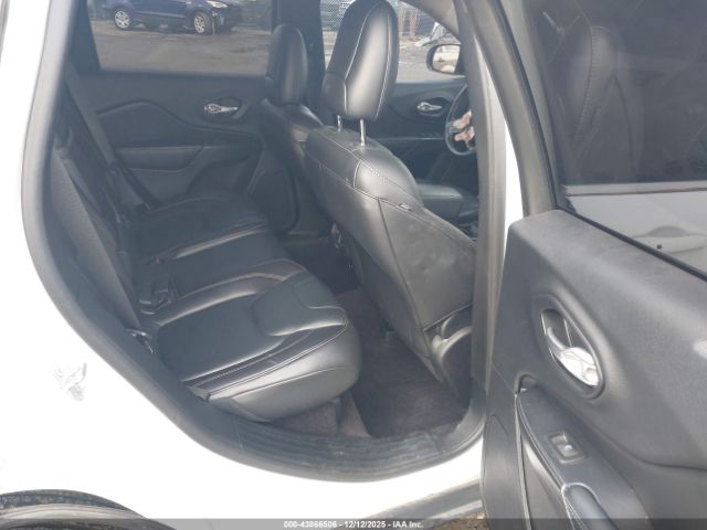 Jeep Cherokee Limited Image 4