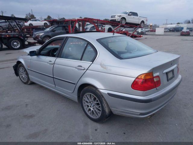 BMW 3 Series Image 14