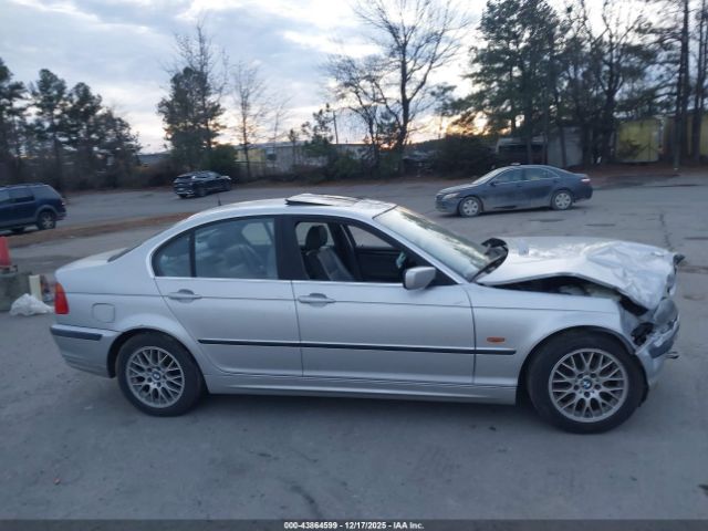 BMW 3 Series Image 8