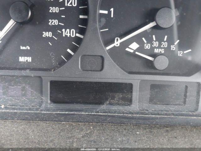 BMW 3 Series Image 13