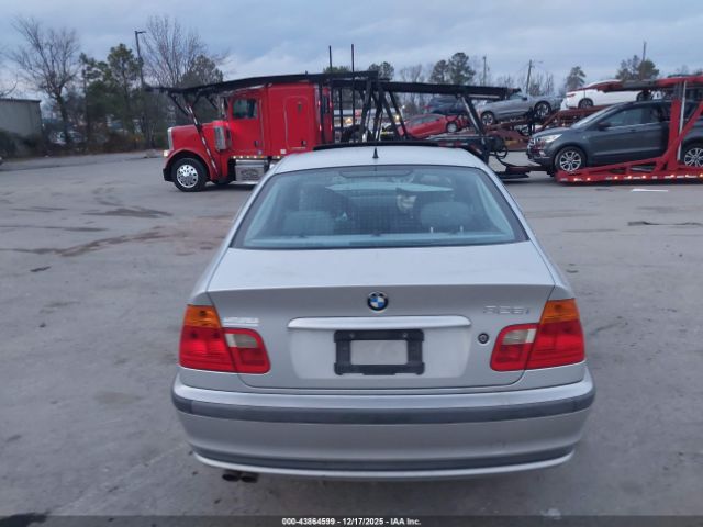 BMW 3 Series Image 11