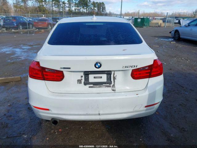 BMW 3 Series Xdrive Image 16