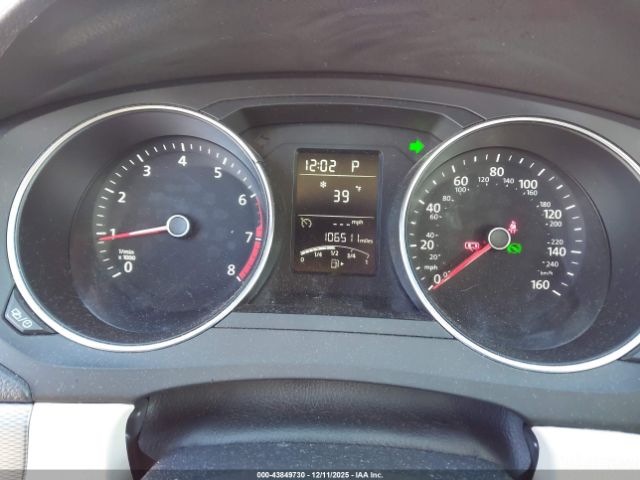 Volkswagen Jetta 1.8t Se Image 11