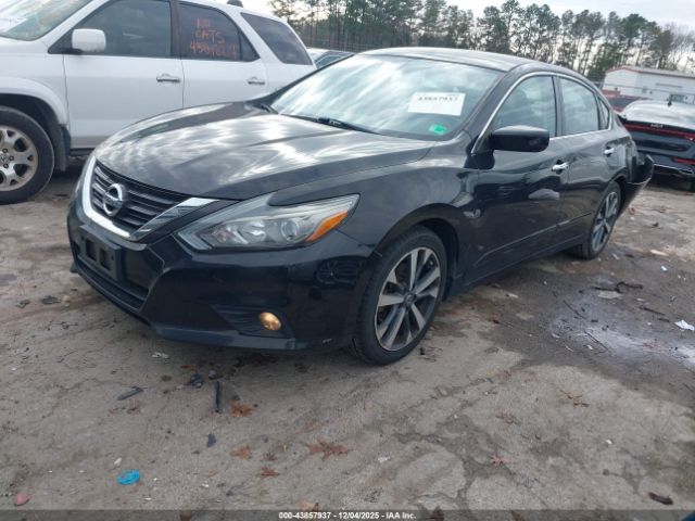 Nissan Altima 2.5 Sr Image 4