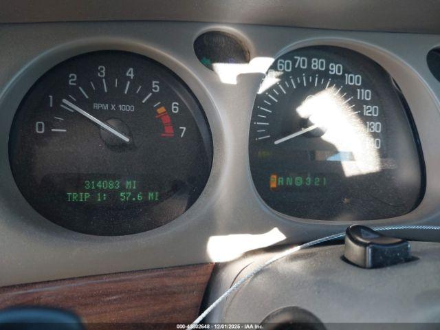 Buick LeSabre Custom Image 4