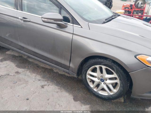 Ford Fusion Se Image 3