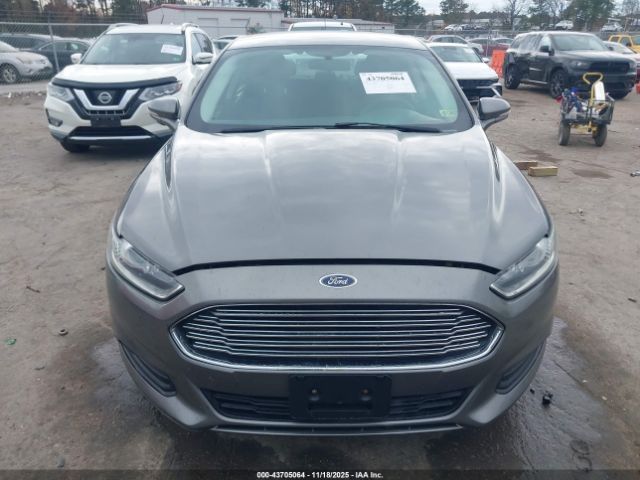 Ford Fusion Se Image 8