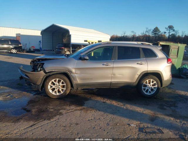 Jeep Cherokee Latitude Image 6